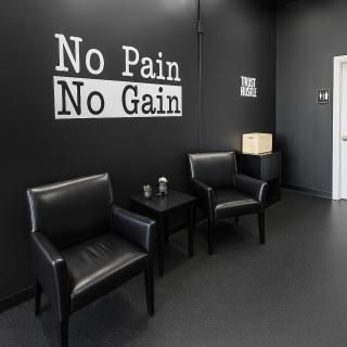 Bright Urban Retreat-Steps to CSU & Theater Dstrct - 3