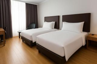 Aglow Hotel Harbor Bay Batam - 8