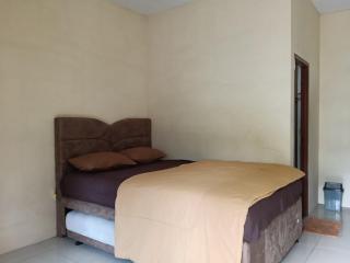 Dua Puteri Homestay Bromo - 8