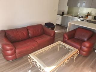 Fully Self Contained Guesthouse Retreat - 8