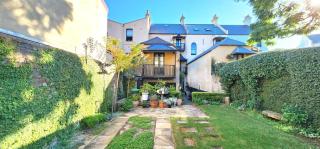 Grand Inner City Home with Secret Garden - 0