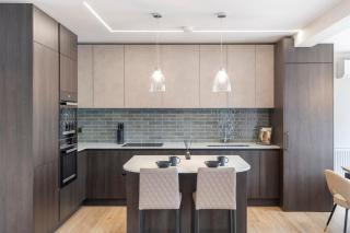 Elegant 3BR Flat in London - 4