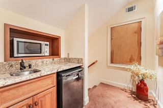 47 Heritage Road - 1