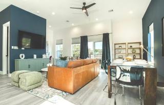 The Cozy Corner - Houston - 2