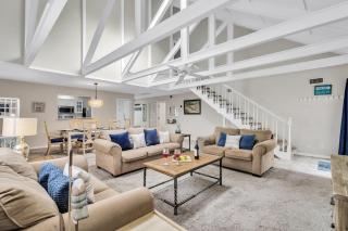 536 Queen's Grant - 9