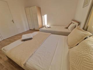 Kouros Villa and Apartment - 2