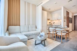 STAY BY LATINEM Luxury 1BR Holiday Home CB 3813 Near Burj Khalifa - 8