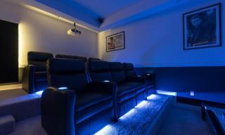 Ultra-Modern 5 Bdrm Villa On Golf Course at Reunion - 8