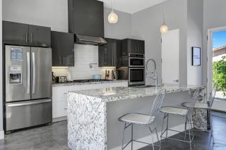 Deja Blue - Alice Lodging - 6