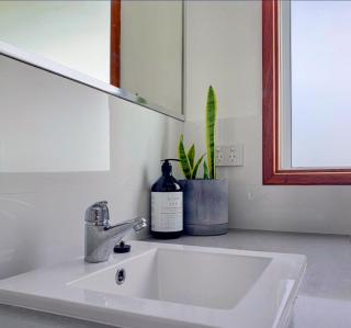 Falcon Bay Family Retreat - 5