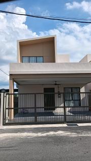 Nuha Homestay La Casa Lunas - 9