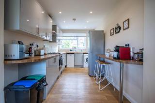 Great Views, Fast Wifi & Driveway Parking - 9