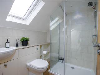 Great Views, Fast Wifi & Driveway Parking - 2