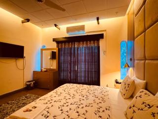 Crest View Guest House Islamabad - 7