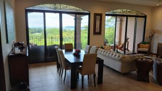 Jobo 15 Penthouse - Luxury Ocean View Retreat - 0