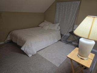 Spacious and Cozy 4-Bedroom Home in the heart of MSP - 3