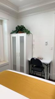 1 Bedroom Luxury Retreat in Prime Vancouver - 9