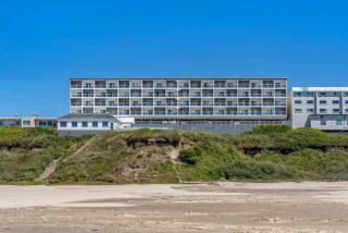 Elizabeth Oceanfront Suites, an Ascend Collection Hotel - 7