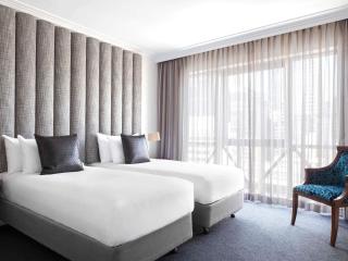 Mantra on Russell - 8