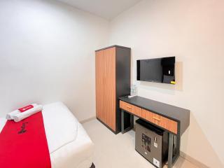 RedDoorz at Simple Stay Cengger Ayam - 4