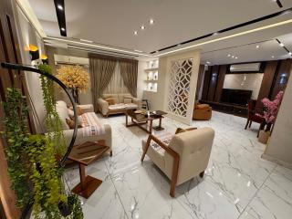 شقة فندقية فاخرة الدقي 4 غرف نوم Dokki 4 Bedroom Luxury Hotel Apartment - 0