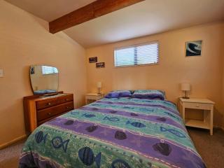 Tatahiti Haven - Sea Views & Classic Kiwi Charm - 7