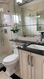 1 Bedroom Luxury Retreat in Prime Vancouver - 7