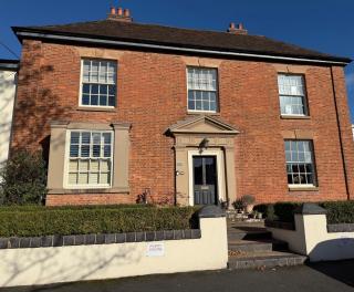 Apartment - Sleeps 4 - Near Nec & Airport - 9