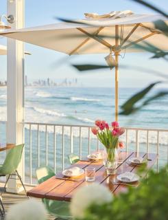 Arvia Villa Koala Park 3 Bedroom Luxury Townhouse in Burleigh Heads with Private Roof Terrace & Views over Tallebudgera & Burleigh Headland - 8