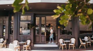 Arvia Villa Koala Park 3 Bedroom Luxury Townhouse in Burleigh Heads with Private Roof Terrace & Views over Tallebudgera & Burleigh Headland - 9