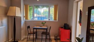 Calm Private Apartment Ideal to Work, Rest Explore - 1