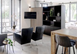 4-Bed Apartment Kitchen Free Parking - 4