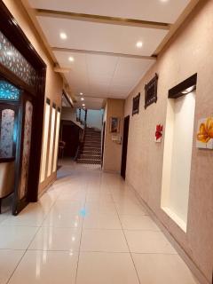 Crest View Guest House Islamabad - 5