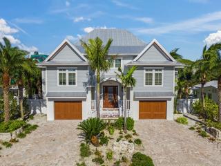 Sea La Vie - Custom 3BR Home W Heated Pool Spa Rooftop Deck On Anna Maria Island - 9