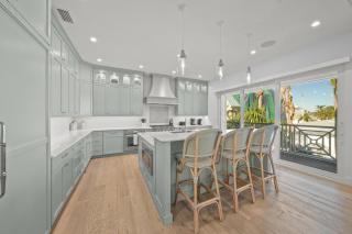 Sea La Vie - Custom 3BR Home W Heated Pool Spa Rooftop Deck On Anna Maria Island - 7