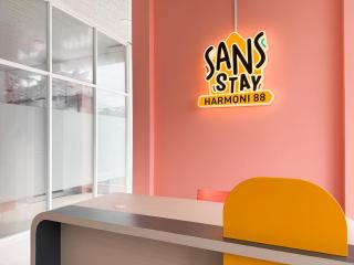 Sans Stay Harmoni 88 Ambarukmo Plaza Yogyakarta - 6