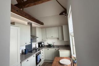 Apartment - Sleeps 4 - Near Nec & Airport - 5