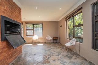 G & H guest house - 4