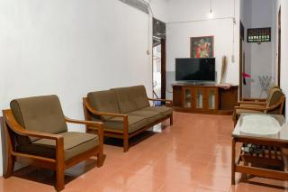 RedDoorz Syariah at Serenity Guesthouse Subang - 9