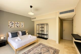 The Golden Atrium 3BDR Pool View Free Pool & Beach Access - 8