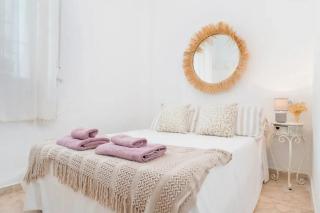 Bright Apartment in Seville with Private Garden - 4