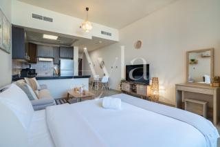 Stylish Canal View Studio In Reem By Ayla - 3