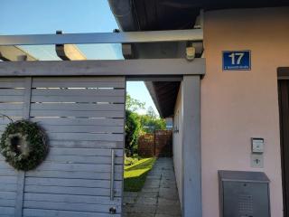 Garden studio with kitchenette - 5