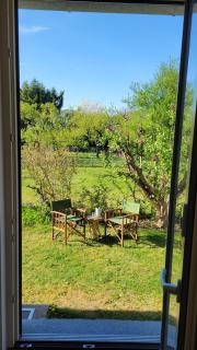 Garden studio with kitchenette - 3