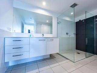 Beachfront Bliss Spot - Gold Coast - 3