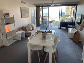 Circle on Cavill Escape - 8