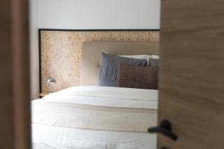 Lovely 1BR & 1LR Apt for 4P, Only 15 Min Walk to City Center - Gante - 2