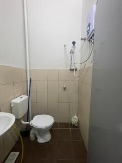 Sungai Udang Homestay, 3 air-conditioned rooms, maximum 8 people - 8