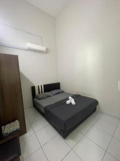 Sungai Udang Homestay, 3 air-conditioned rooms, maximum 8 people - 7