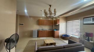 Centrally Located Spacious Studio Near the Beach - 2